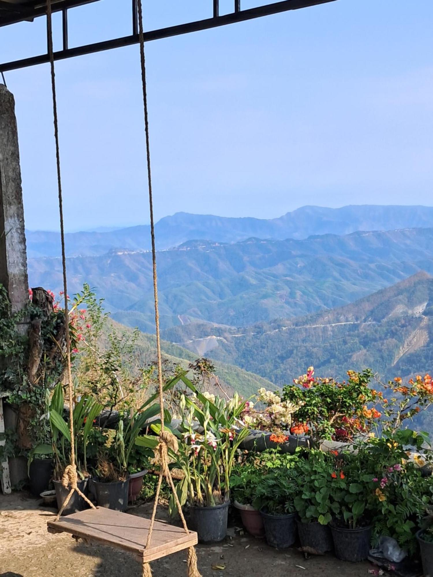 Dormitories/Hosteller, Giftland Homestay Āīzawl Exteriör bild