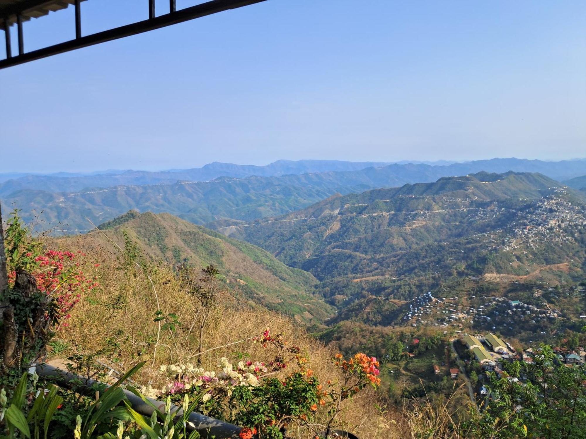 Dormitories/Hosteller, Giftland Homestay Āīzawl Exteriör bild