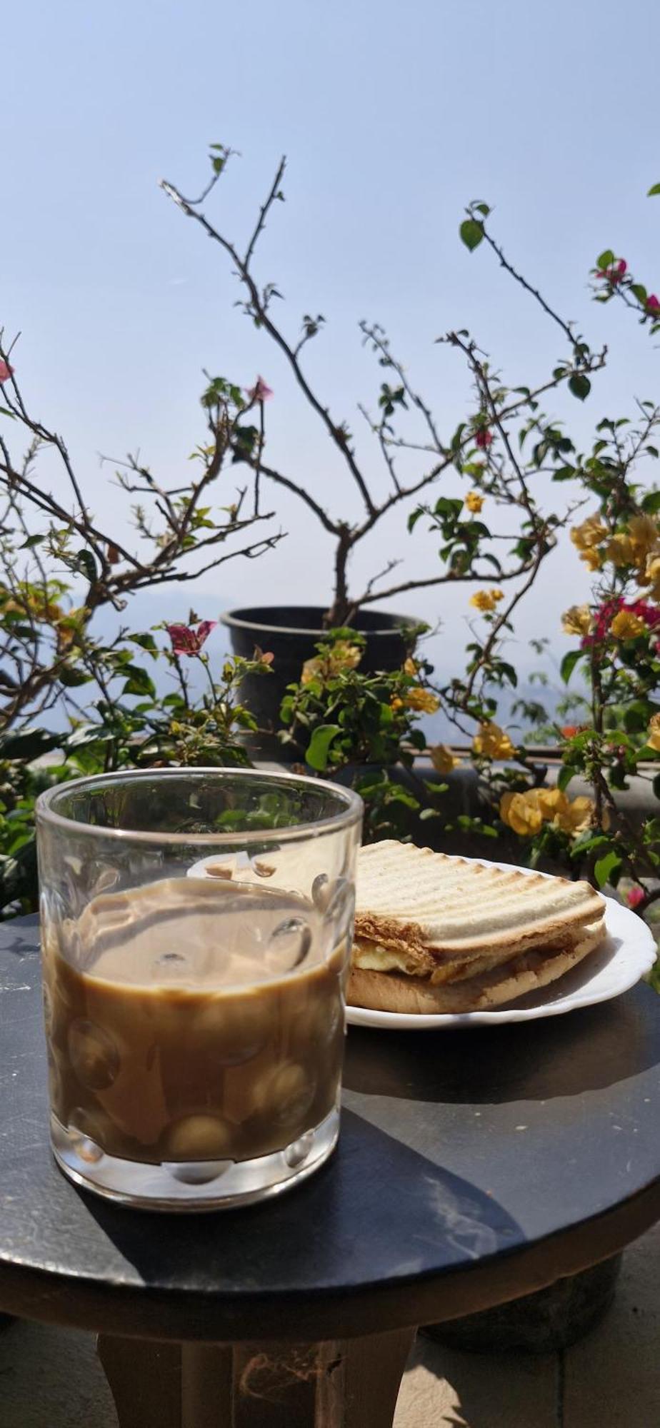Dormitories/Hosteller, Giftland Homestay Āīzawl Exteriör bild