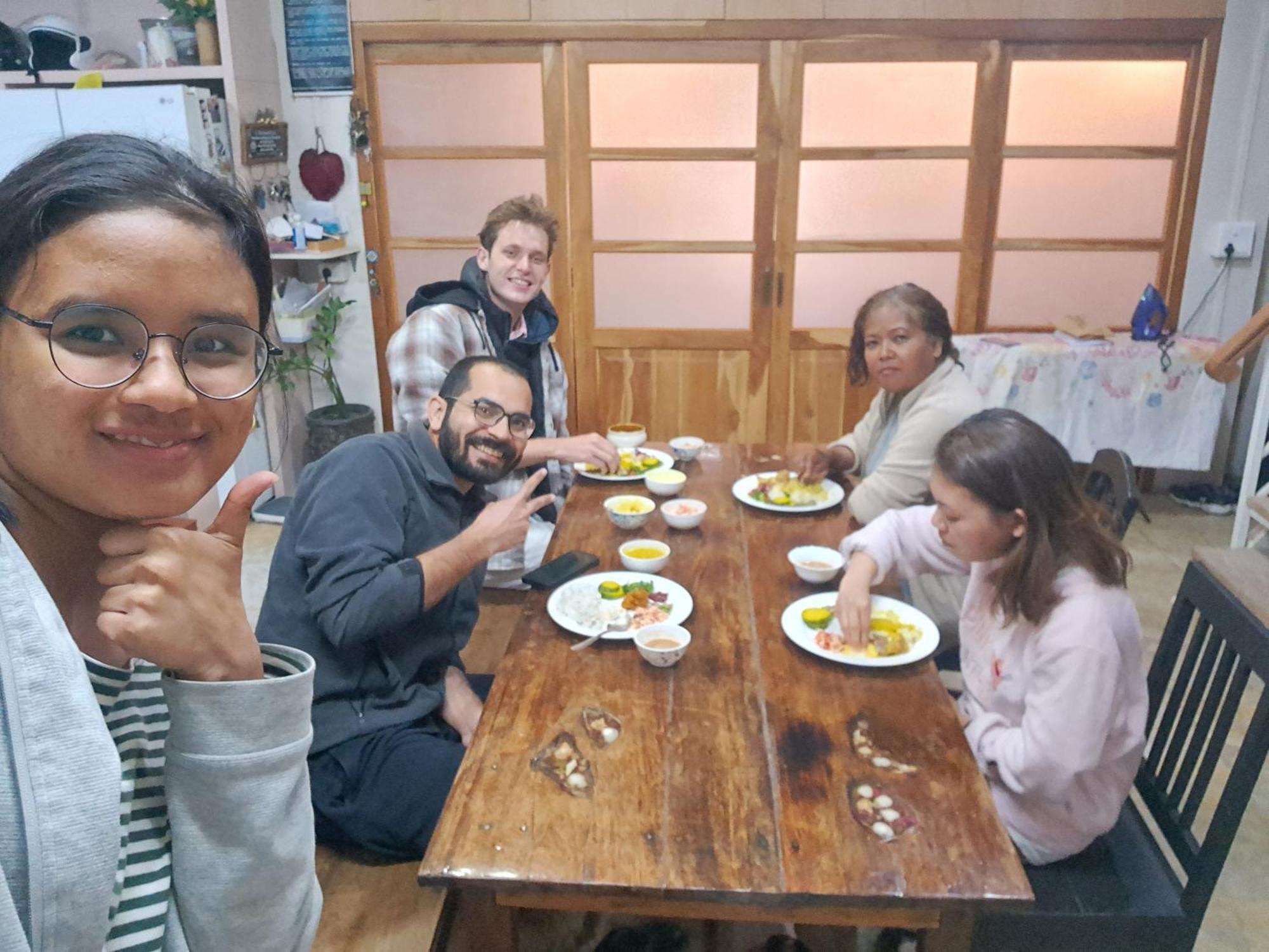 Dormitories/Hosteller, Giftland Homestay Āīzawl Rum bild